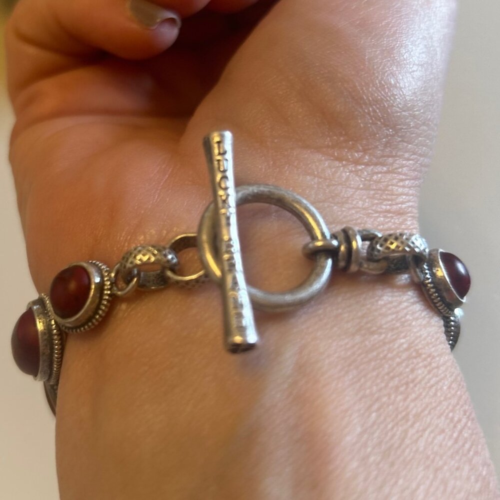 Lucky Brand Dark Red Women's Distressed Silvertone toggle bracelet Boho style - Picture 4 of 8